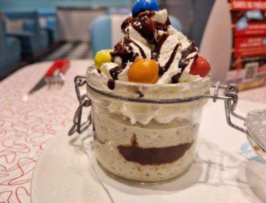 Holly&rsquo;s diner